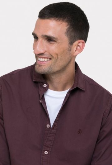 Camisa de hombre modelo vintage color granate