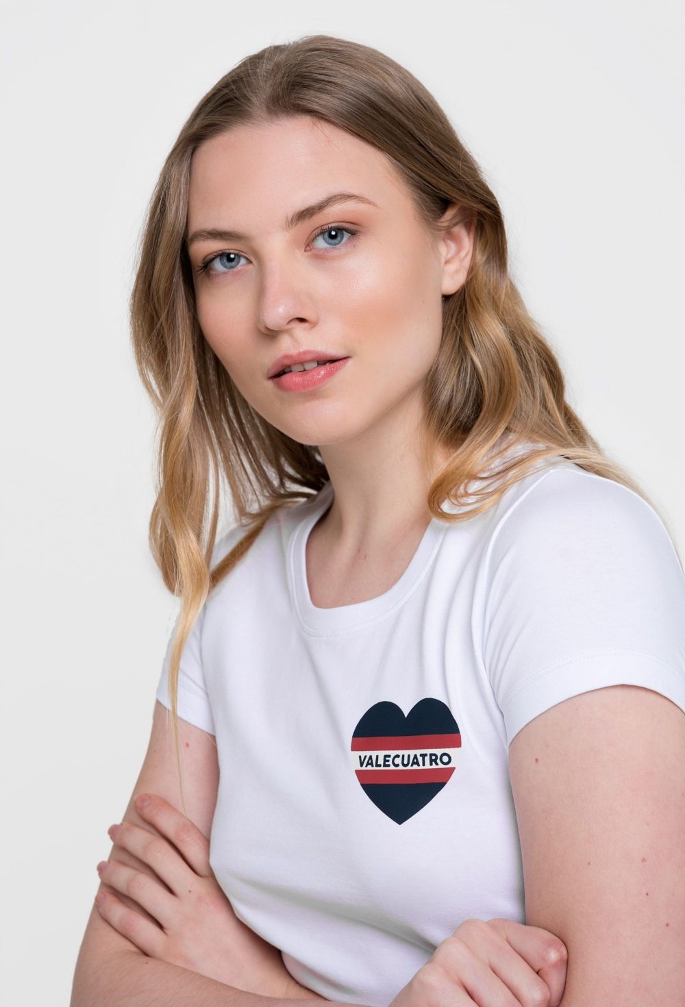 Valecuatro - Camiseta blanca modelo corazón