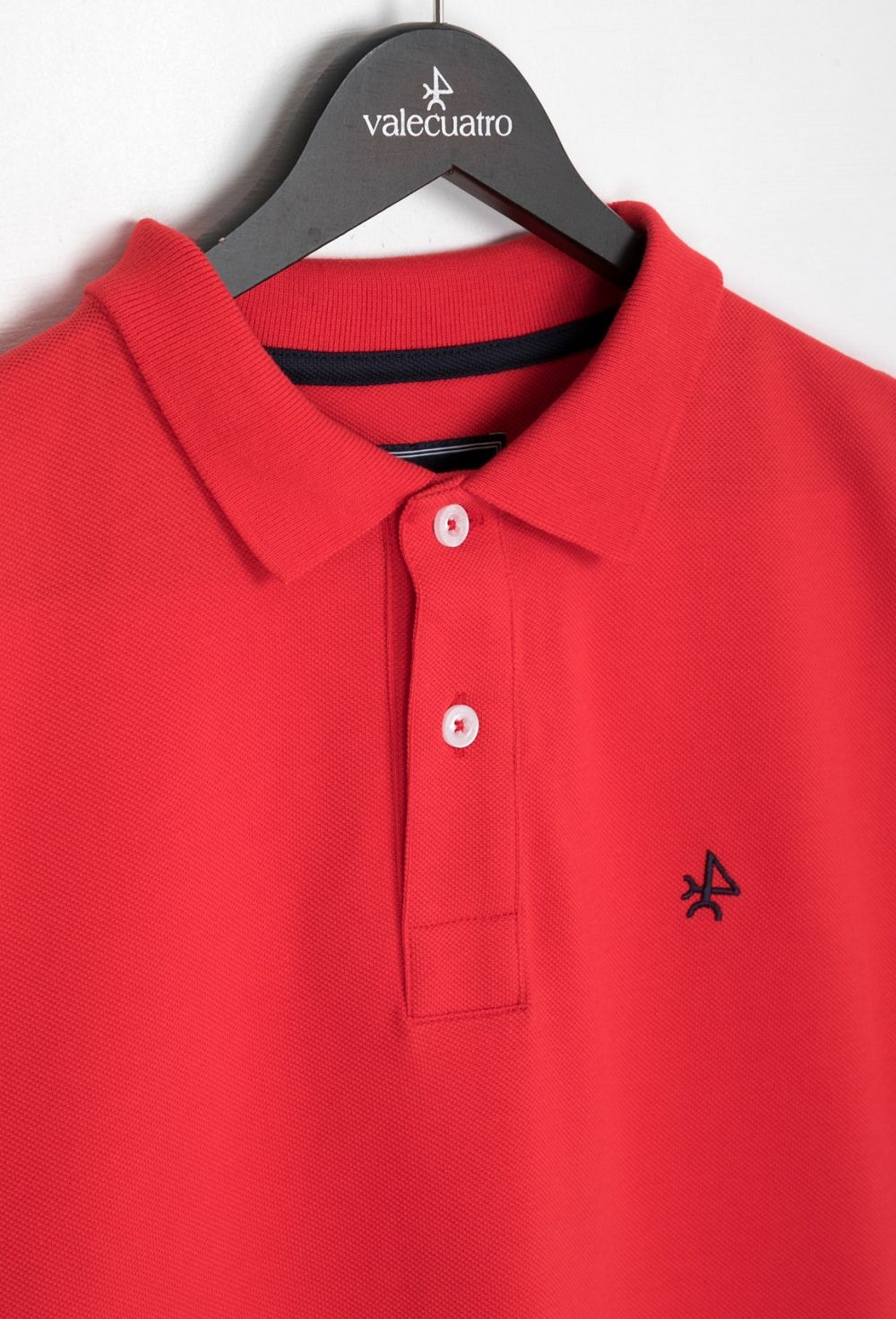 Polo básico logo Valecuatro color rojo - 29.94