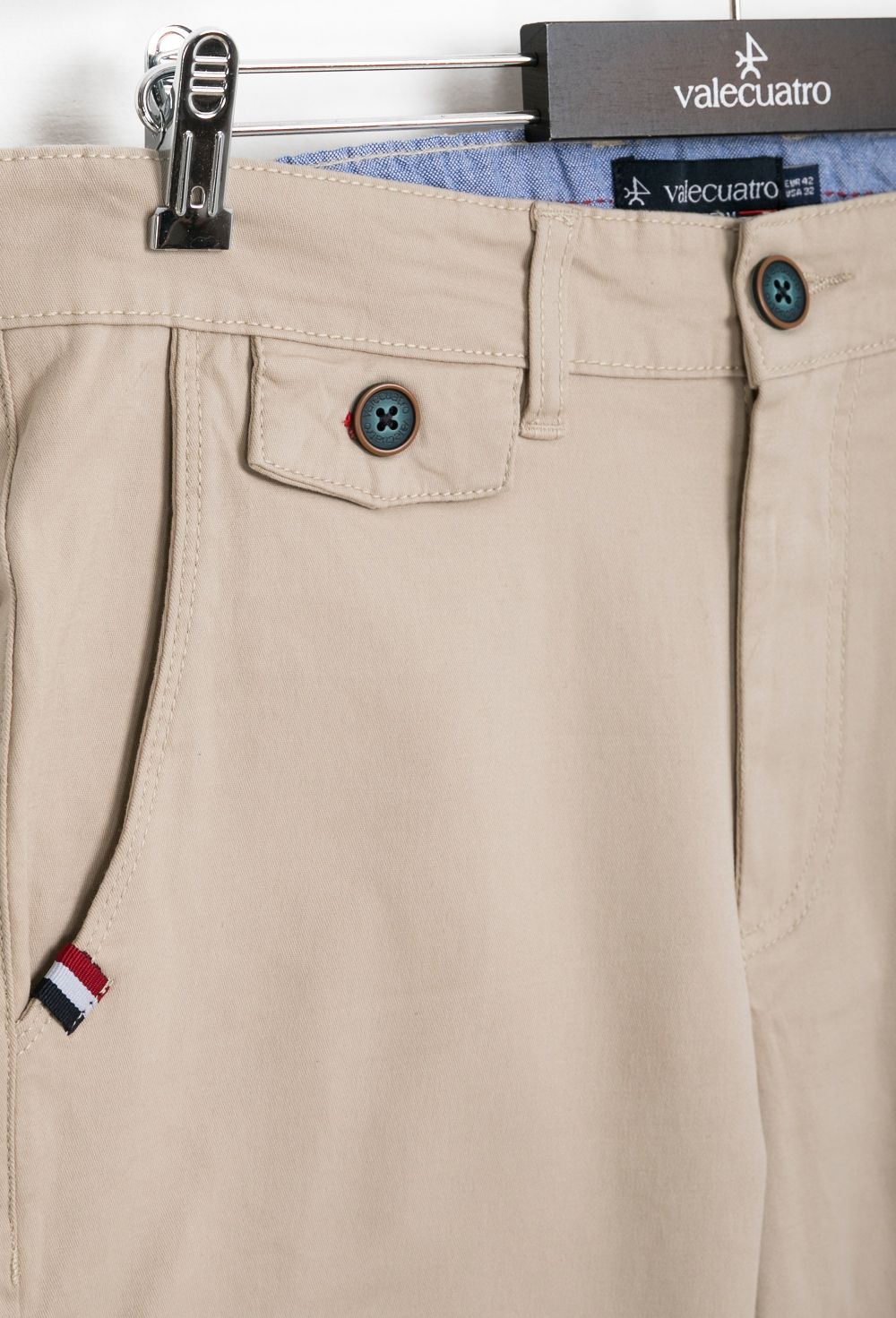 Pantalón chino slim fit en beige - 41.94