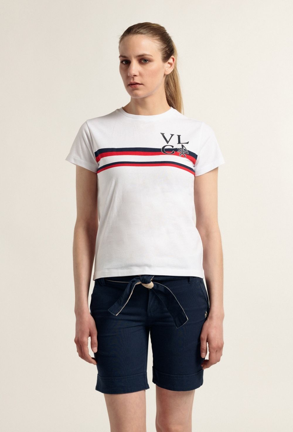 Camiseta blanca modelo bandera - Valecuatro