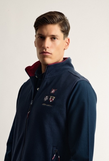 CHALECO H POLAR ESCUDOS