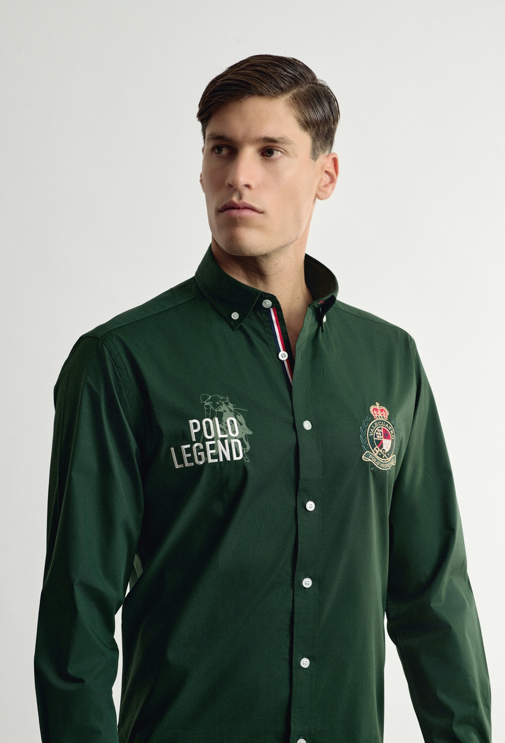 Camisa verde bordada modelo Legend