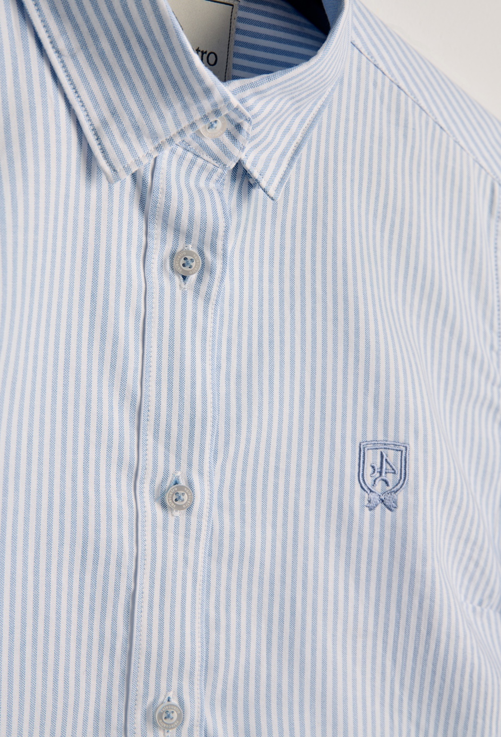 Camisa clásica Oxford a rayas celeste - 37.74