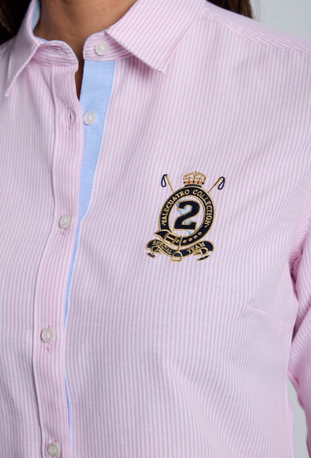 CAMISA M RAYAS ESCUDO