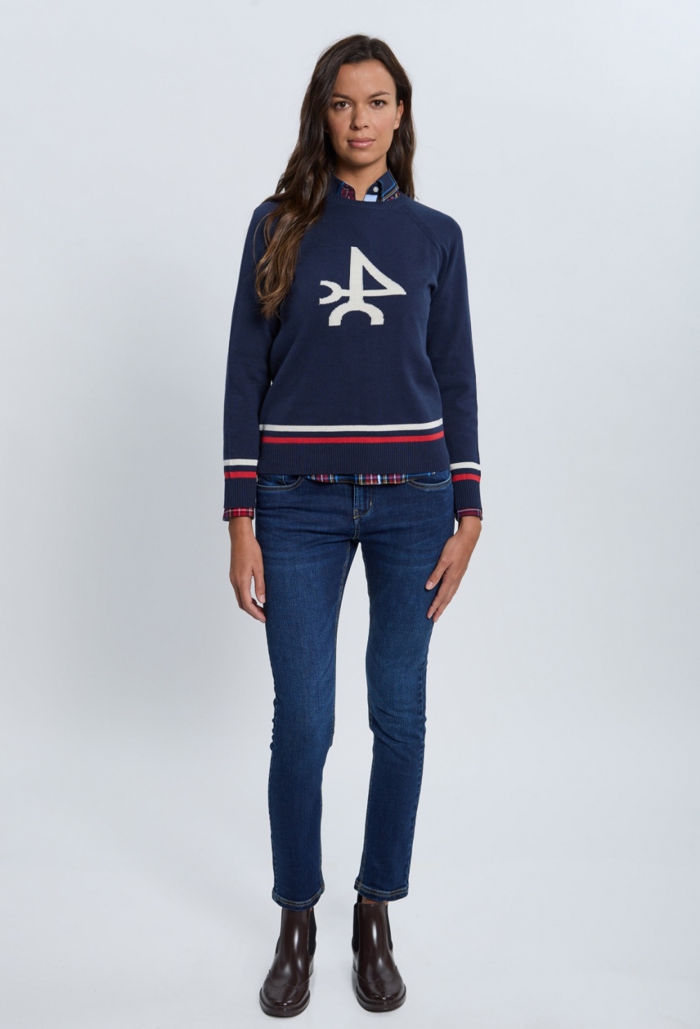 Valecuatro - JERSEY M LOGO