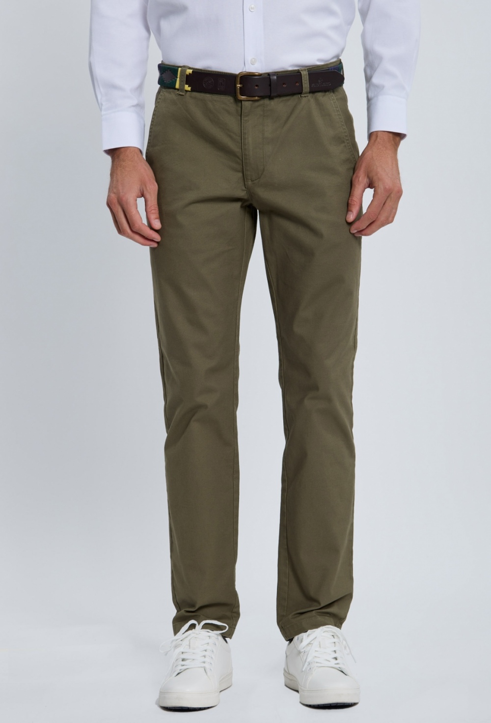 pantalones - Pantalón chino clásico kaki I25H-6392-KK