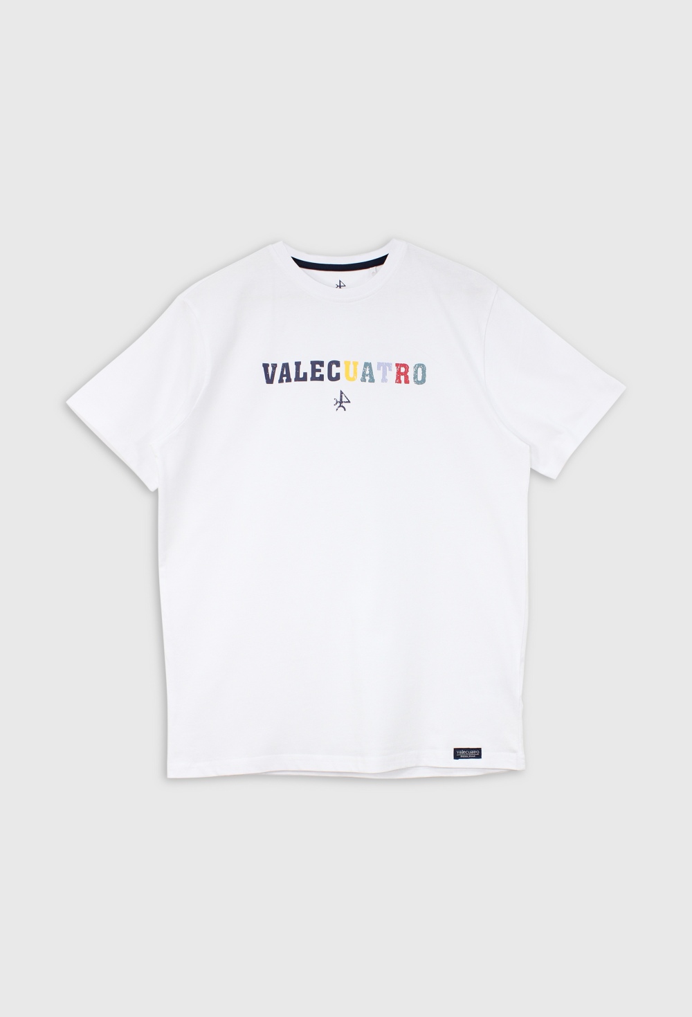 Camiseta modelo Valecuatro blanca - Valecuatro