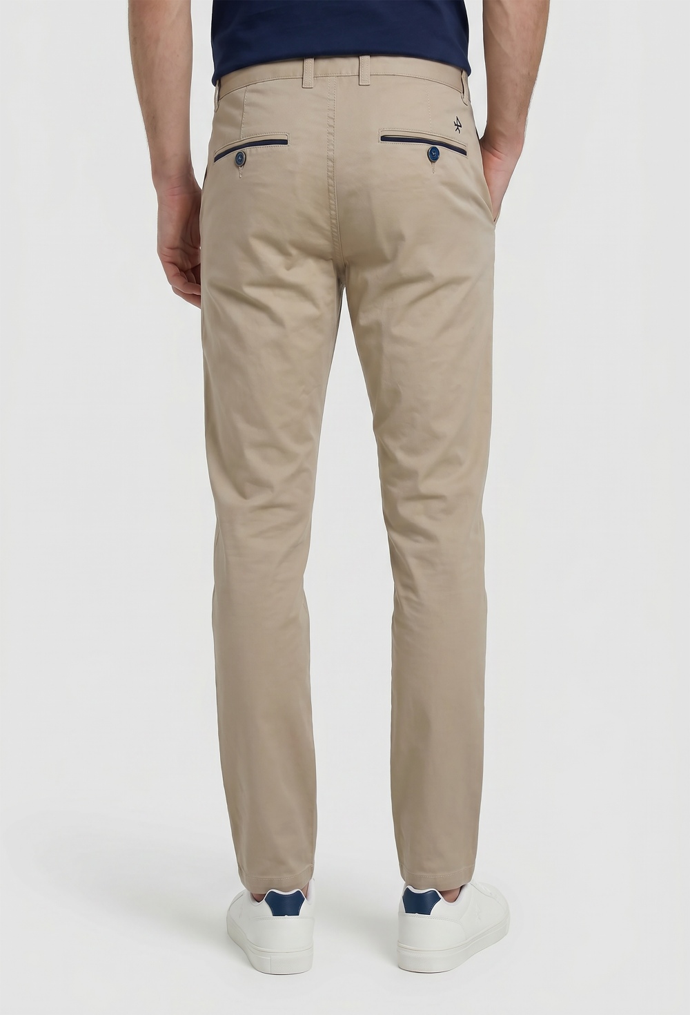 Valecuatro - Pantalón chino clásico beige