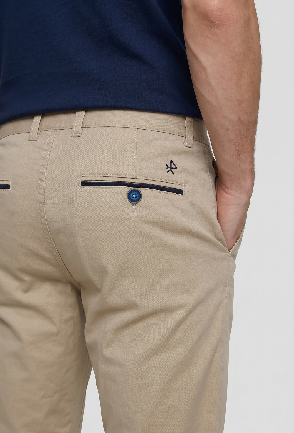 Pantalón chino clásico beige - 64.9