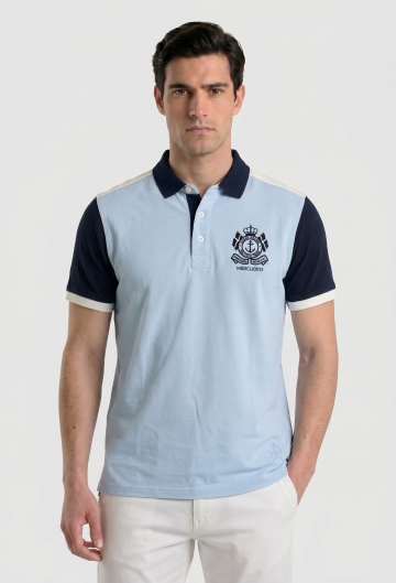 Polo Valecuatro tricolor azul celeste